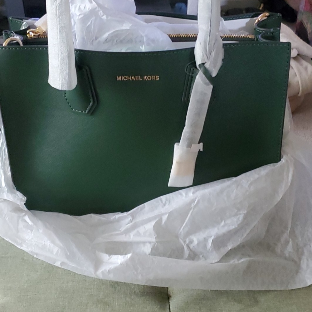 Michael kors Host PICK leather large tote or crossberry moss gorgeous ๐ - Picture 8 of 8